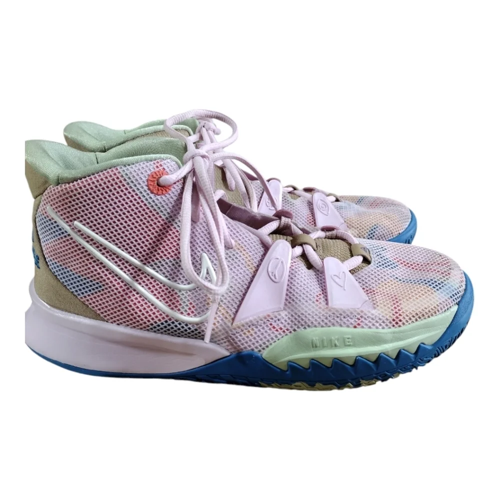 Nike Kyrie 7 1 World 1‎ People Regal Pink Basketball Shoes
